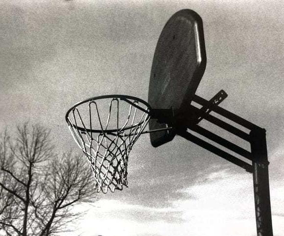 黑白图像的一个篮球网